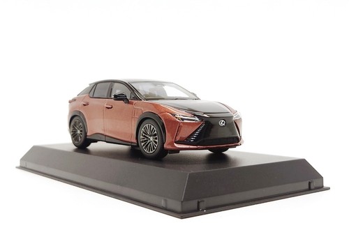 Kyosho 1:43 Lexus RZ450e in Sonic Copper - Picture 5 of 9