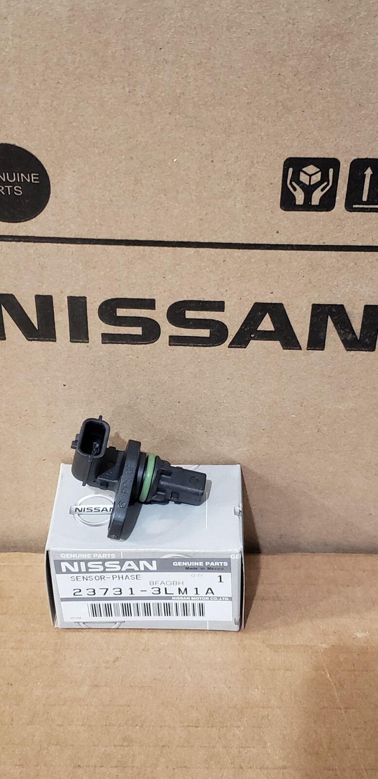 NEW GENUINE NISSAN ROGUE SENTRA NV200 CAMSHAFT POSITION SENSOR 23731