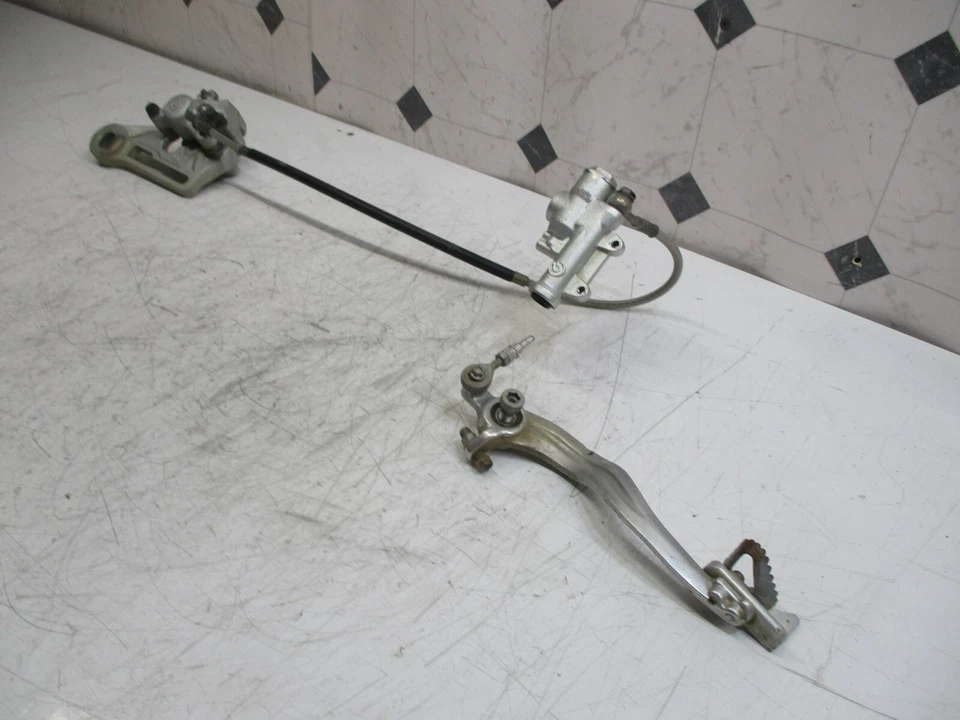 Ktm 520 400 250 exc 2005 05 Rear brake caliper master cylinder pedal line hose - Image 2 of 4