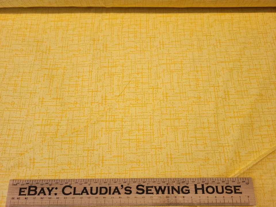 Colcha Matrix Wide BTY Quilting Treasures 107" larga apoio amarelo abstrato - Imagem 2 de 3