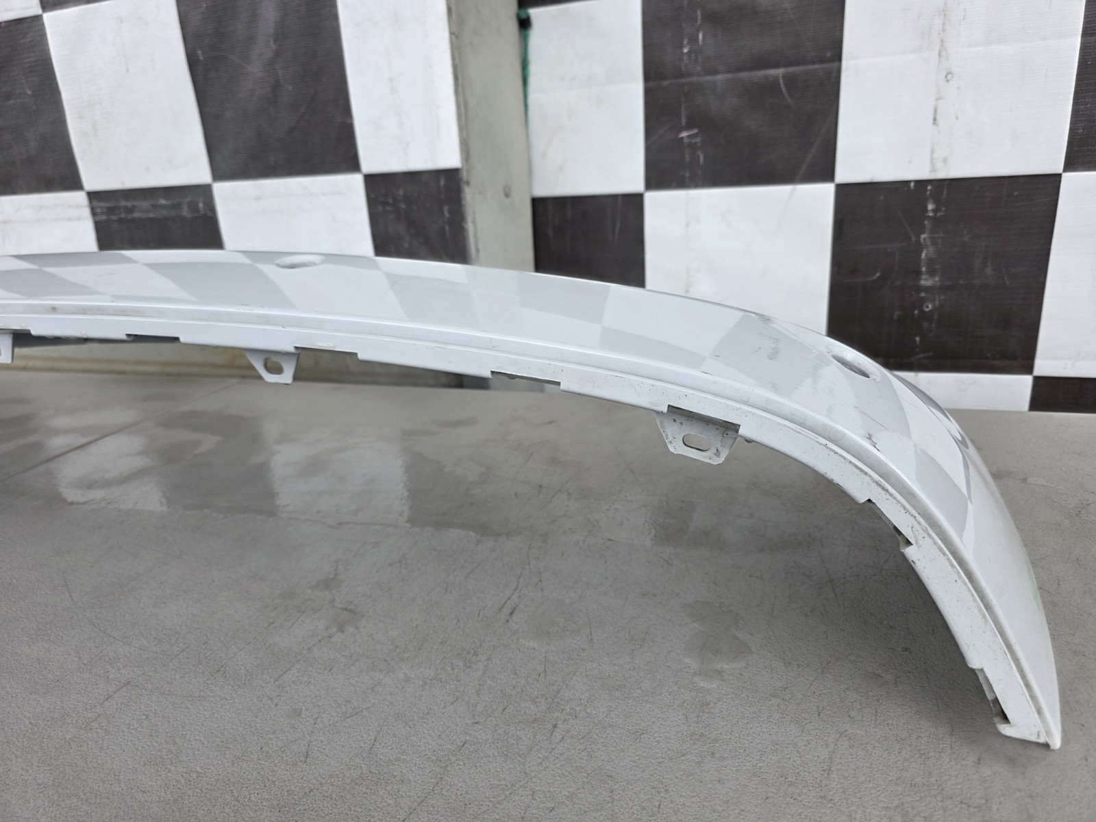 2003 - 2017 Rolls Royce Phantom VII Rear Bumper Used Oem 51127040021