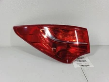 Driver Tail Light SWB Sport Incandescent Bulb Fits 13-16 SANTA FE 1035025
