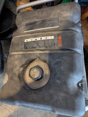 #ad Briggs And Stratton 5550 wattas 8550 Starting Wats Generator Gas Tank $65.00