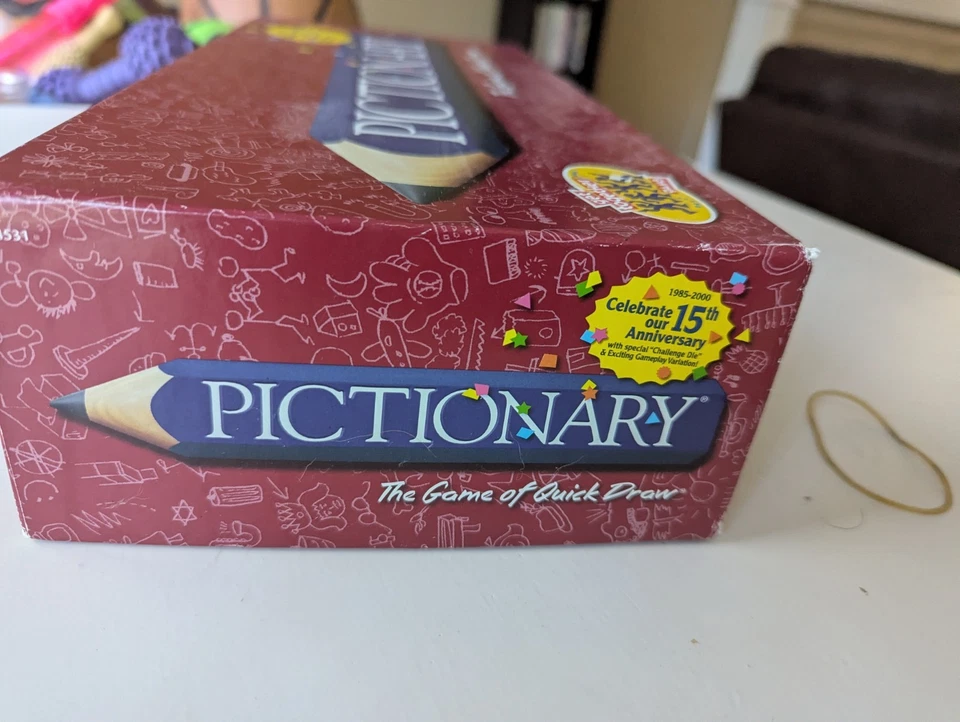 Pictionary Board Game 15th Anniversary Edition 1985-2000 Challenge Die: No Instr - Image 2 of 4