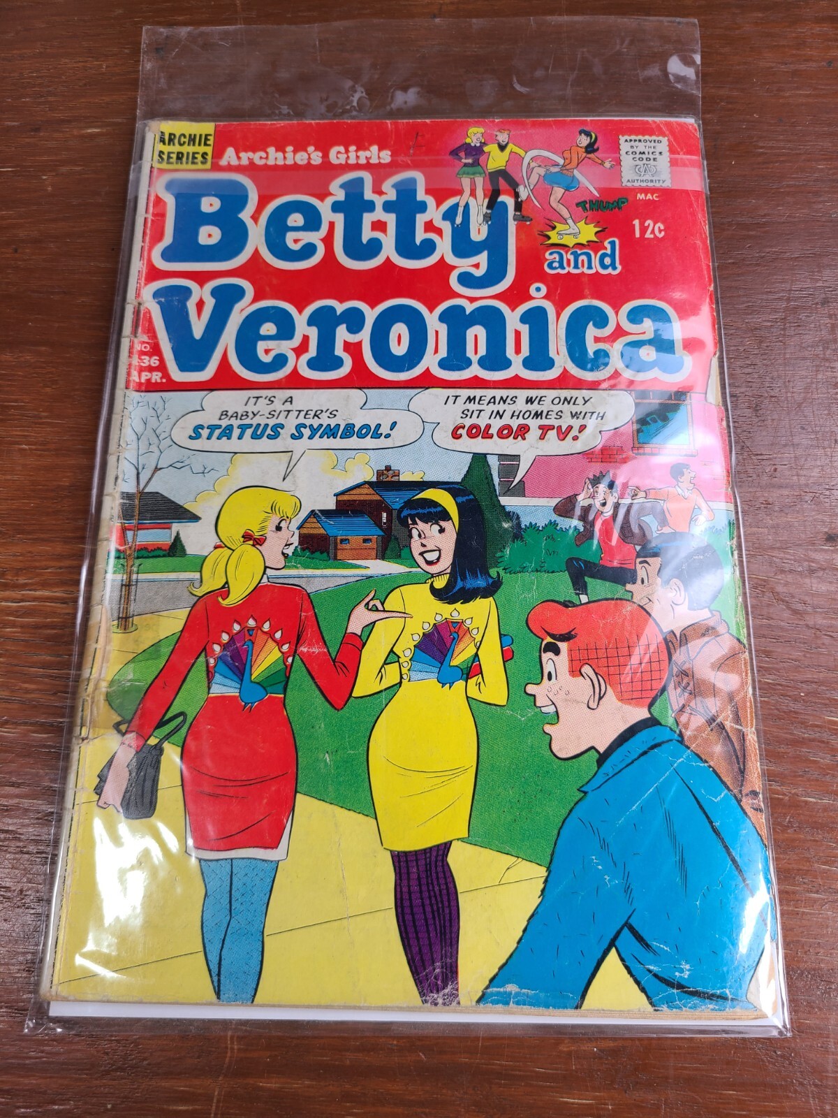 Archie's Girls Betty and Veronica #136 Comic Book (Bagged + Boarded)