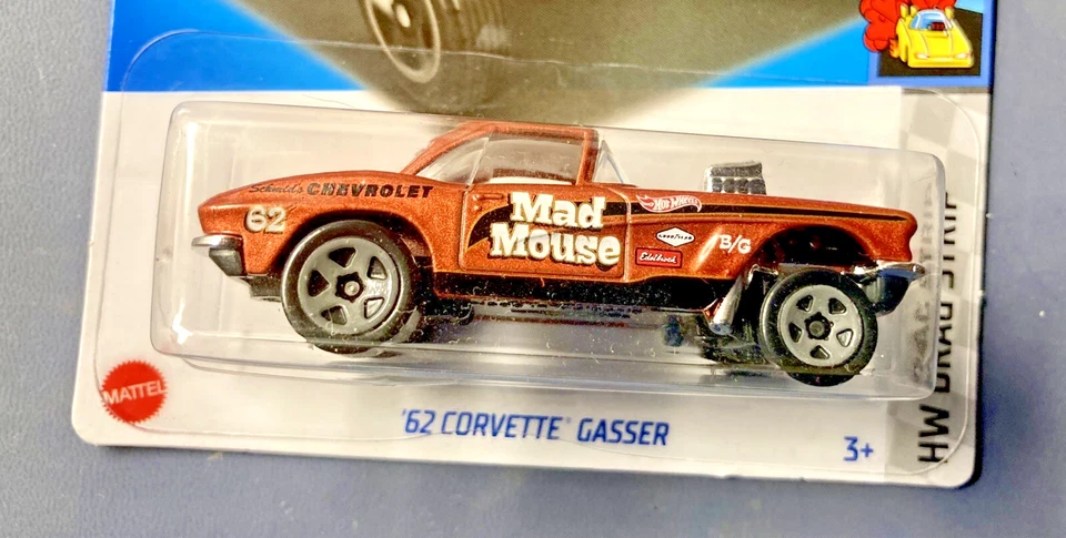 Hot Wheels '62 Corvette Gasser #225/250 - 2022 H W tira de arrastre 7/10 - tarjeta larga Foto 2 de 4