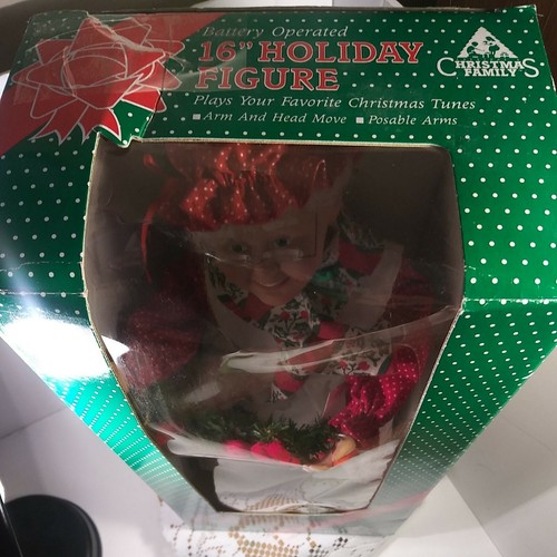 Vintage 1991 Holiday Creations Musical 16" Mrs. Santa Christmas Figure Works. - Picture 2 of 12