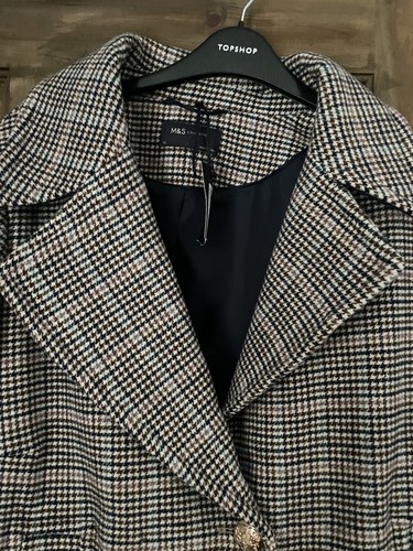 M&S Ladies Heavyweight Coat /Jacket With Wool ( Almond) Size 24 - Picture 3 of 6
