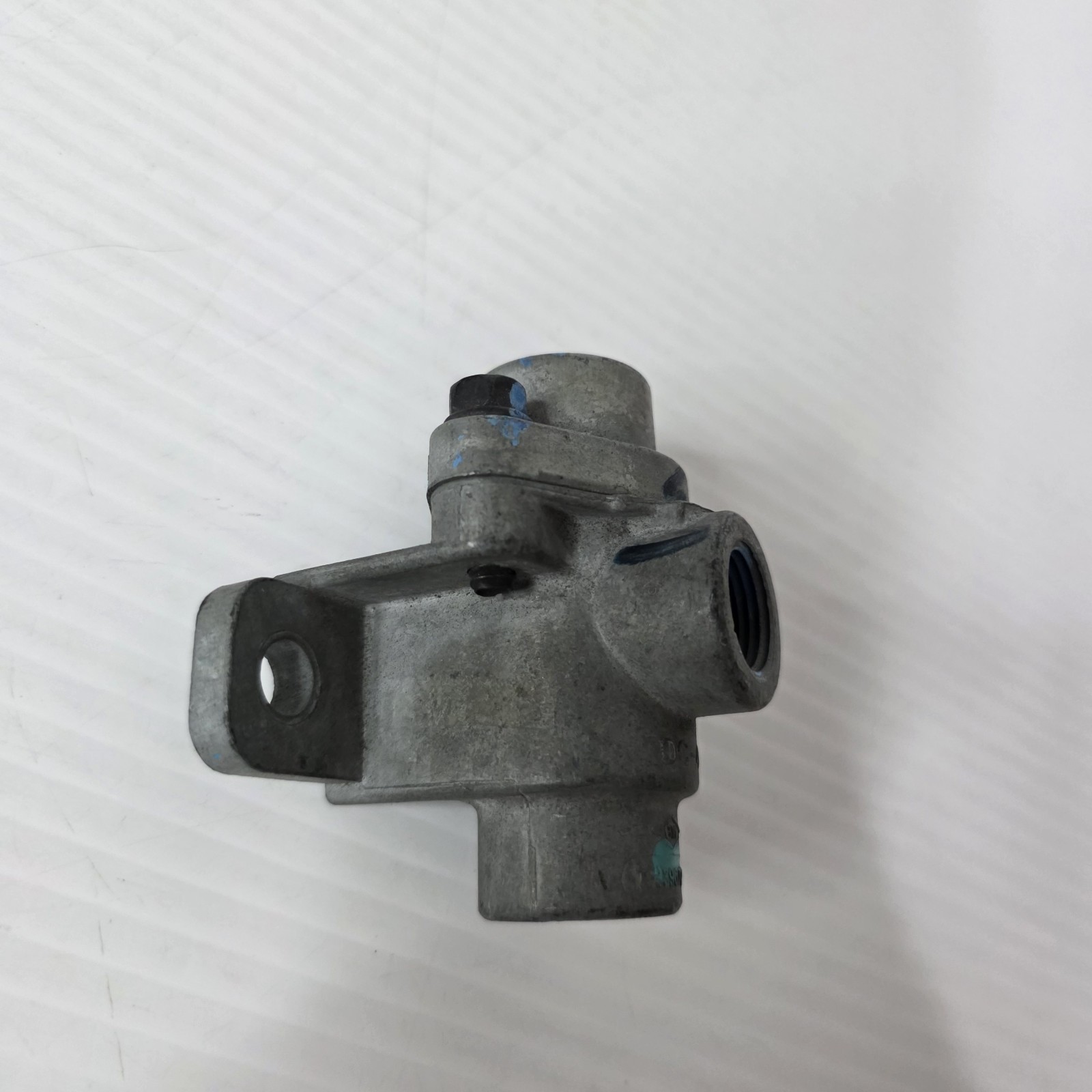 Genuine Bendix T-243589 Air Brake Check Valve 5019353 1l0209t NOS for ...