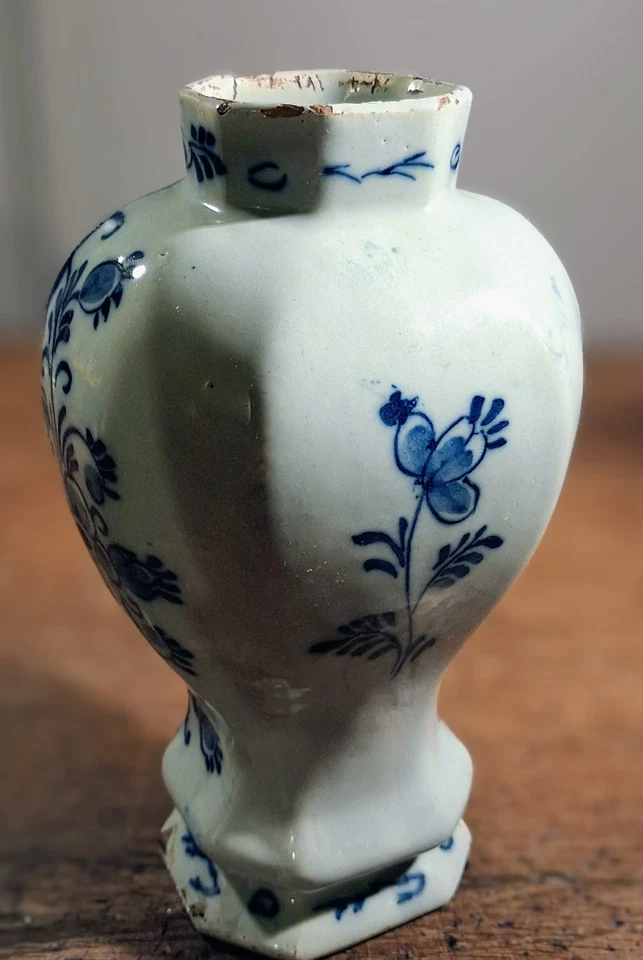 VASE EN FAÏENCE DE DELFT SIGNE LPK ( De lampetkan) XVIIIème ou XIXème siècle? - Photo 4/4