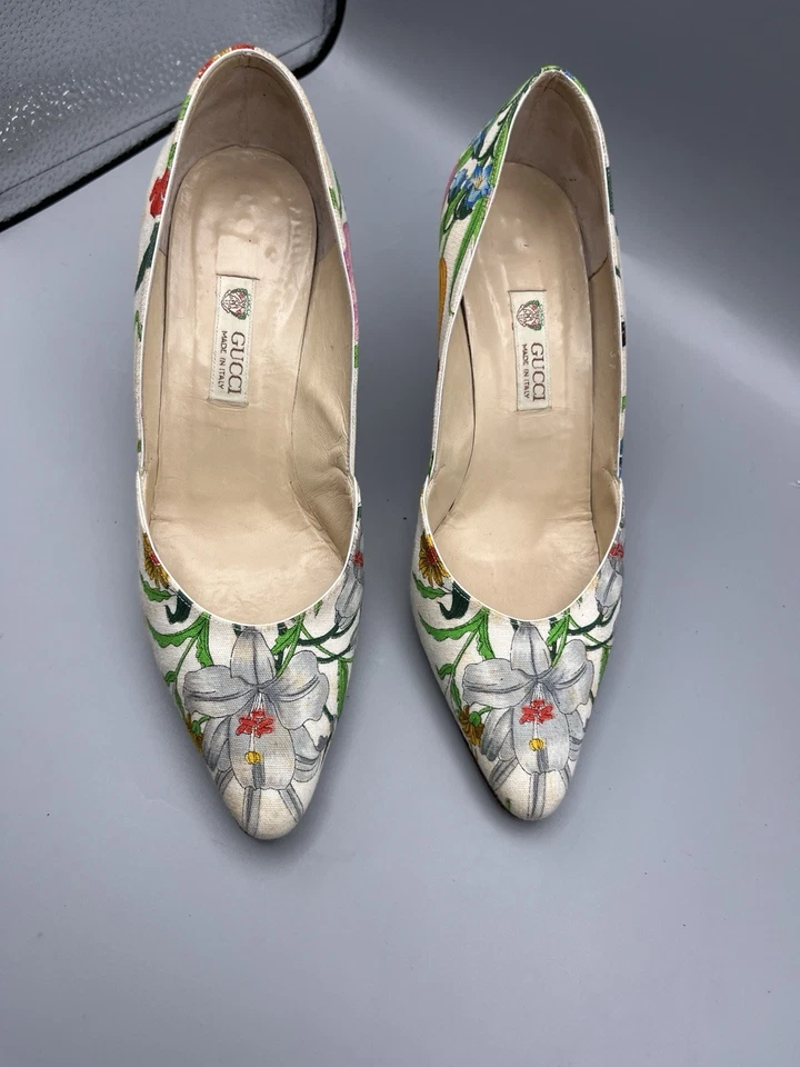 Vintage 80s Gucci Flora High Heel Pumps Floral Italian Leather Dress Shoes 37 - Image 2 of 4
