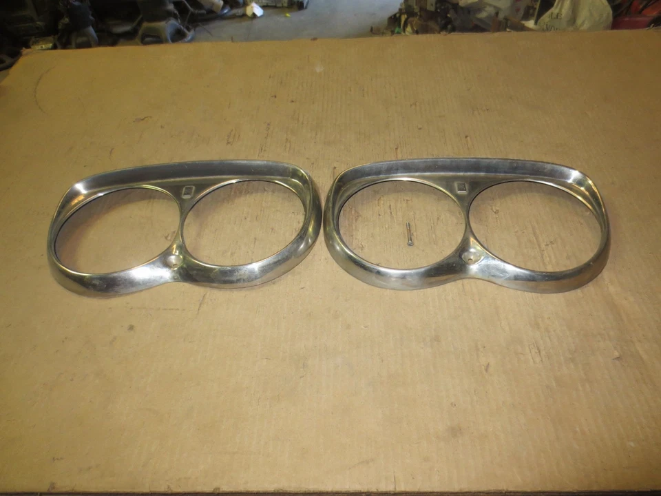 Rolls Royce 1967 67 faro bisel anillo puerta derecha izquierda fabricante de equipos originales usado par 65-80 Foto 2 de 4