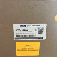 Genuine Ford Soft-Sided Cooler Bag W/Adjustable Carrying HE5Z-19H484-A