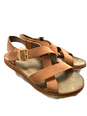 Chaco Women's Wayfarer Buckle Strap Sandals Sz5 US Suede/Leather- Clay 