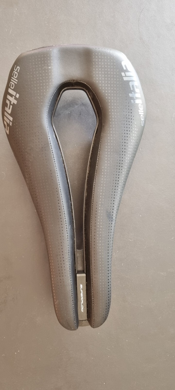 Selle Italia WATT Super Flow Aero Triathlon Rennrad Sattel Fibra Tek 250 g