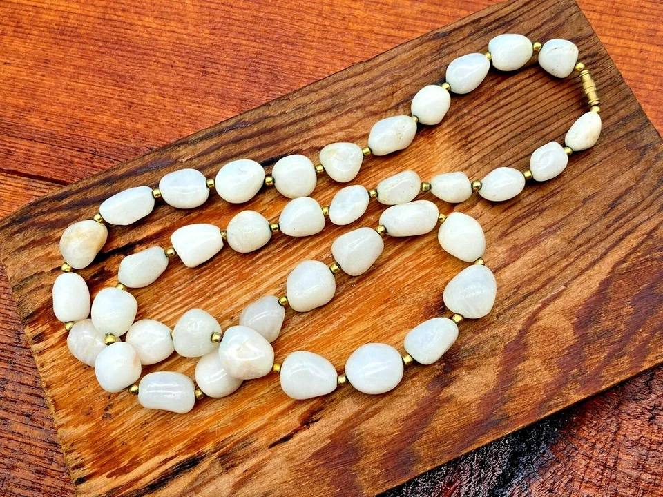Vintage Necklace Agate White Natural Gemstone Gold Inserts 72cm long - Image 2 of 4