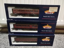 3x Bachmann 57' Panelled Coaches LMS Crimson 34-251 (2) 34-252 OO Gauge TA