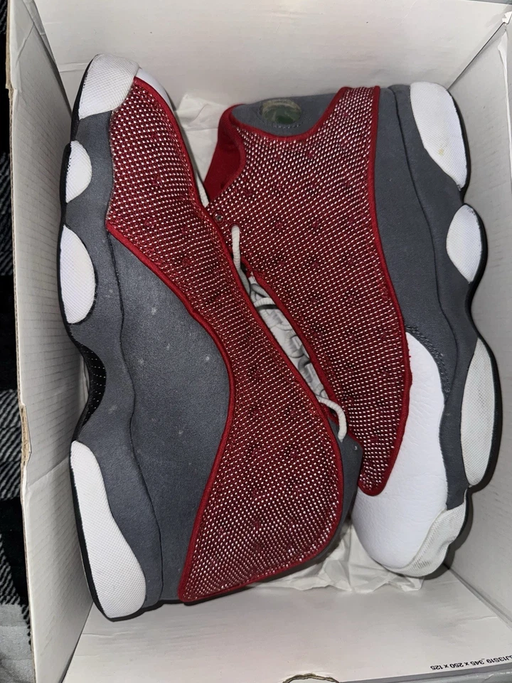 Jordan 13 Retro Gimnasio Rojo Gris Pedernal Foto 3 de 4