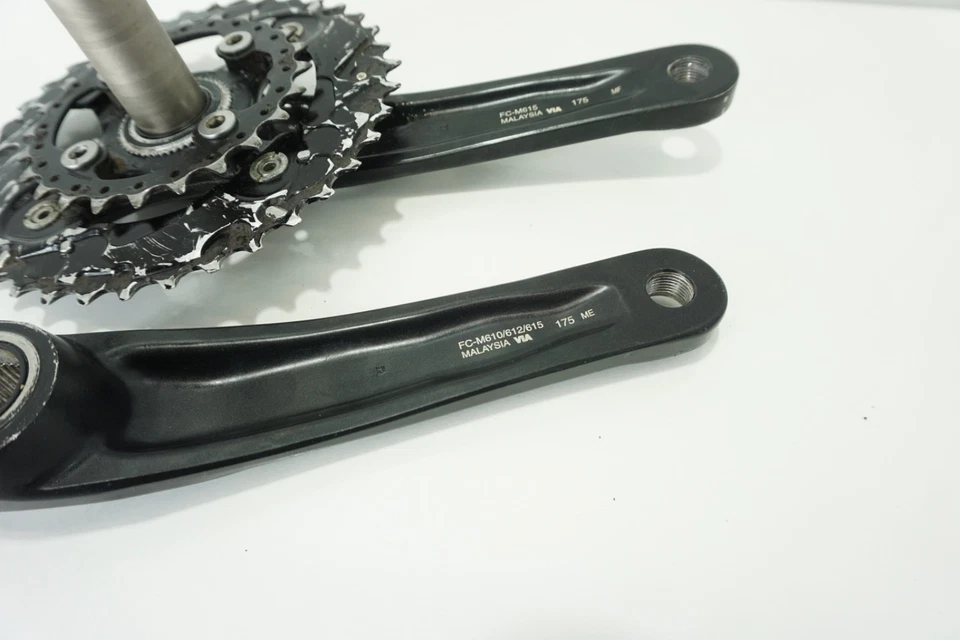 Shimano Deore FC-M615 Crank set 175mm Hollowtech II 4-Bolt MTB Bike - image 3 of 4