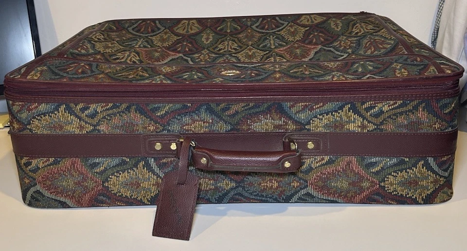 VTG Luggage Set Diane von Furstenberg Tapestry Jacquard Floral 3 Piece Colorful - Image 3 of 4