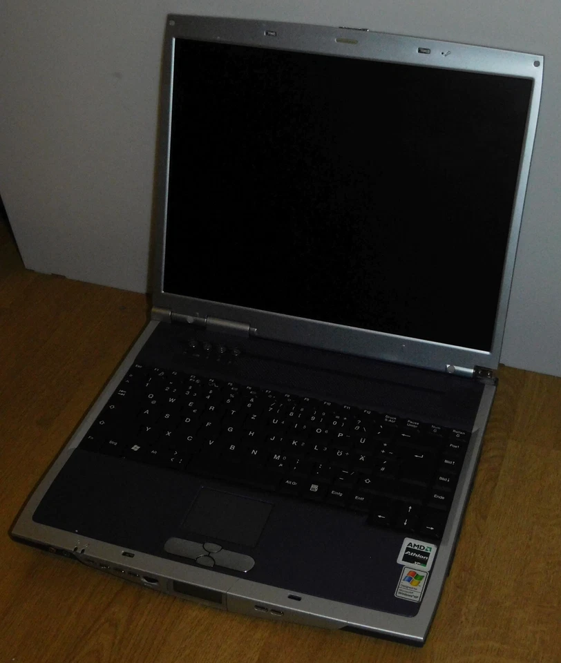 DEFEKT/DAMAGE Notebook Laptop Targa Visionary XP ohne/without HDD / CPU - Bild 2 von 4