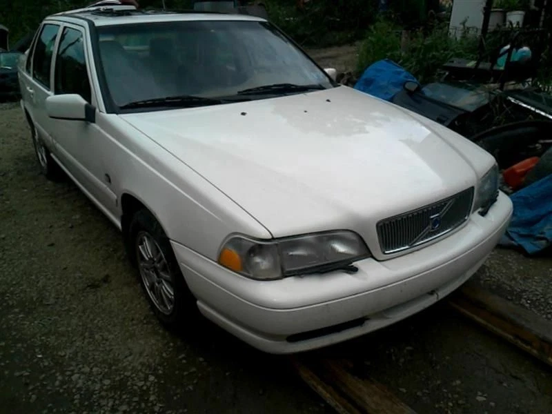 Parachoques trasero sedán tracción delantera escape lateral izquierdo compatible con 98-00 VOLVO SERIE 70 70650 Foto 2 de 4