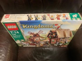 LEGO Castle: Mill Village Raid (7189)