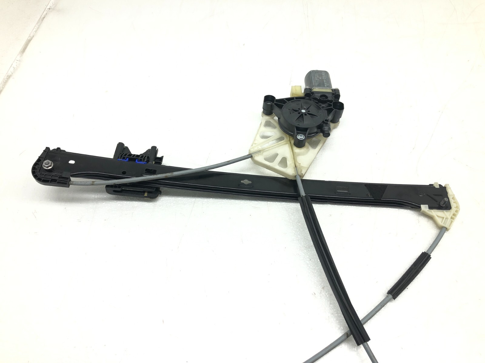 2017-2023 AUDI Q7 SQ7 RIGHT PASSENGER FRONT DOOR WINDOW REGULATOR W/ MOTOR OEM.