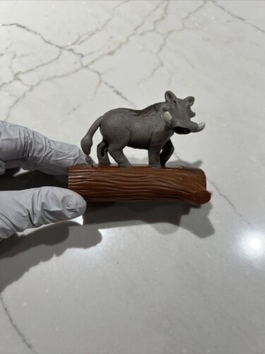 2019 McDonald's Happy Meal Spielzeug: PUMBA #8 | Disney Lion King, gebraucht, Spielzeug. - Bild 2 von 9