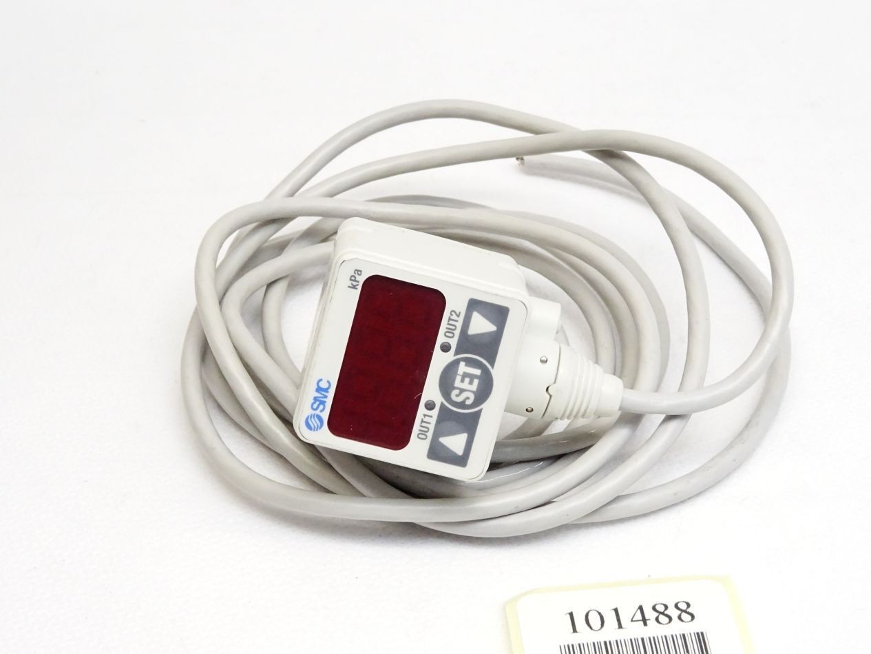 SMC ZSE50F-02-62L-M Digital Pressure Switch