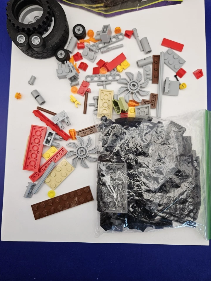 LEGO 79101 Teenage Mutant Ninja Turtles SHREDER'S DRAGON BIKE Complete w Manual - Image 3 of 4