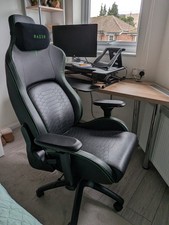 Razer Iskur V2 Gaming Chair, Black Green Leather
