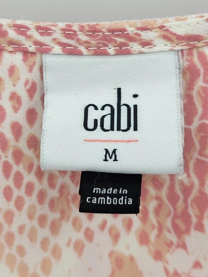 Blusa boho artística manga linterna estampado reptil marfil rosa mediano Cabi Top para mujer Foto 4 de 4