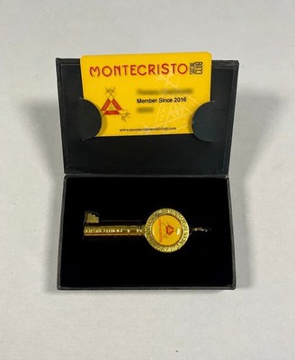 Vintage MONTECRISTO SOCIAL CLUB Gold Key Cigar Punch Collectable With Box & Card