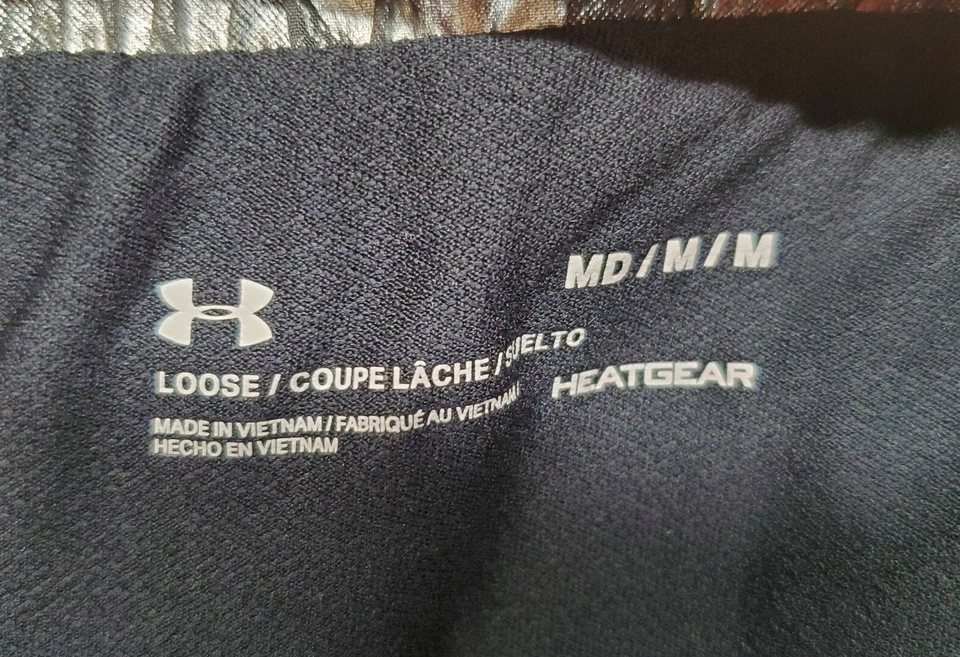 Under Armour Pantalones Cortos Metálicos Gris Plateado Fly By Sueltos Equipo de Calor Mediano Forrado 3” Foto 3 de 4