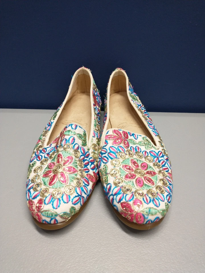 Mocasines planos Aerosoles Betunia para mujer 6 dorados multi metálicos bordados sin cordones Foto 2 de 4