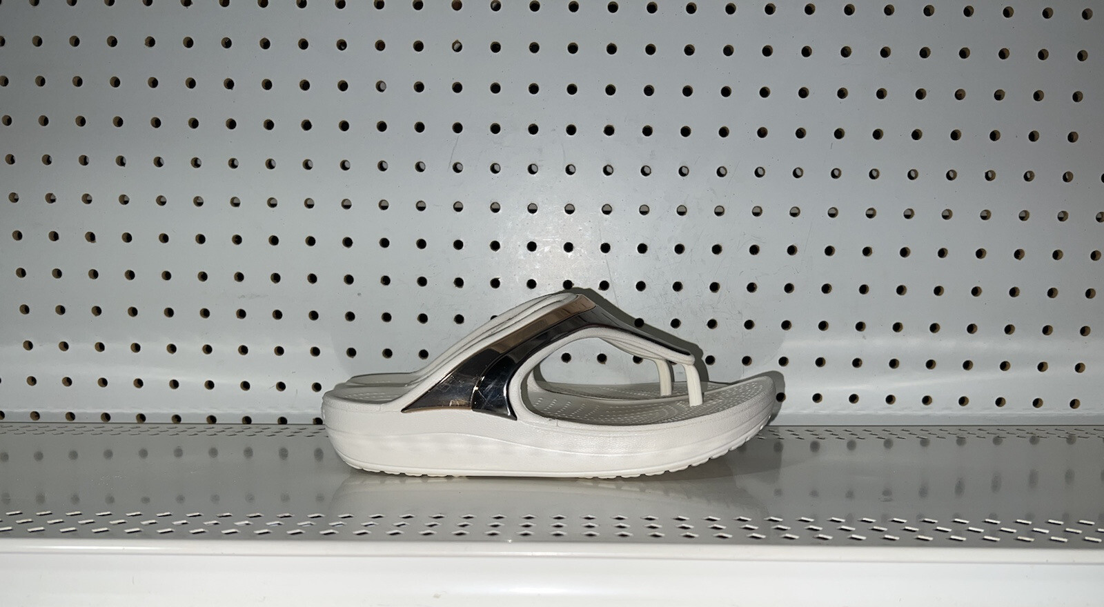 Crocs Sloane MetalBlock Womens Slides Sandals Flip Flops Size 7 White  Metallic | eBay