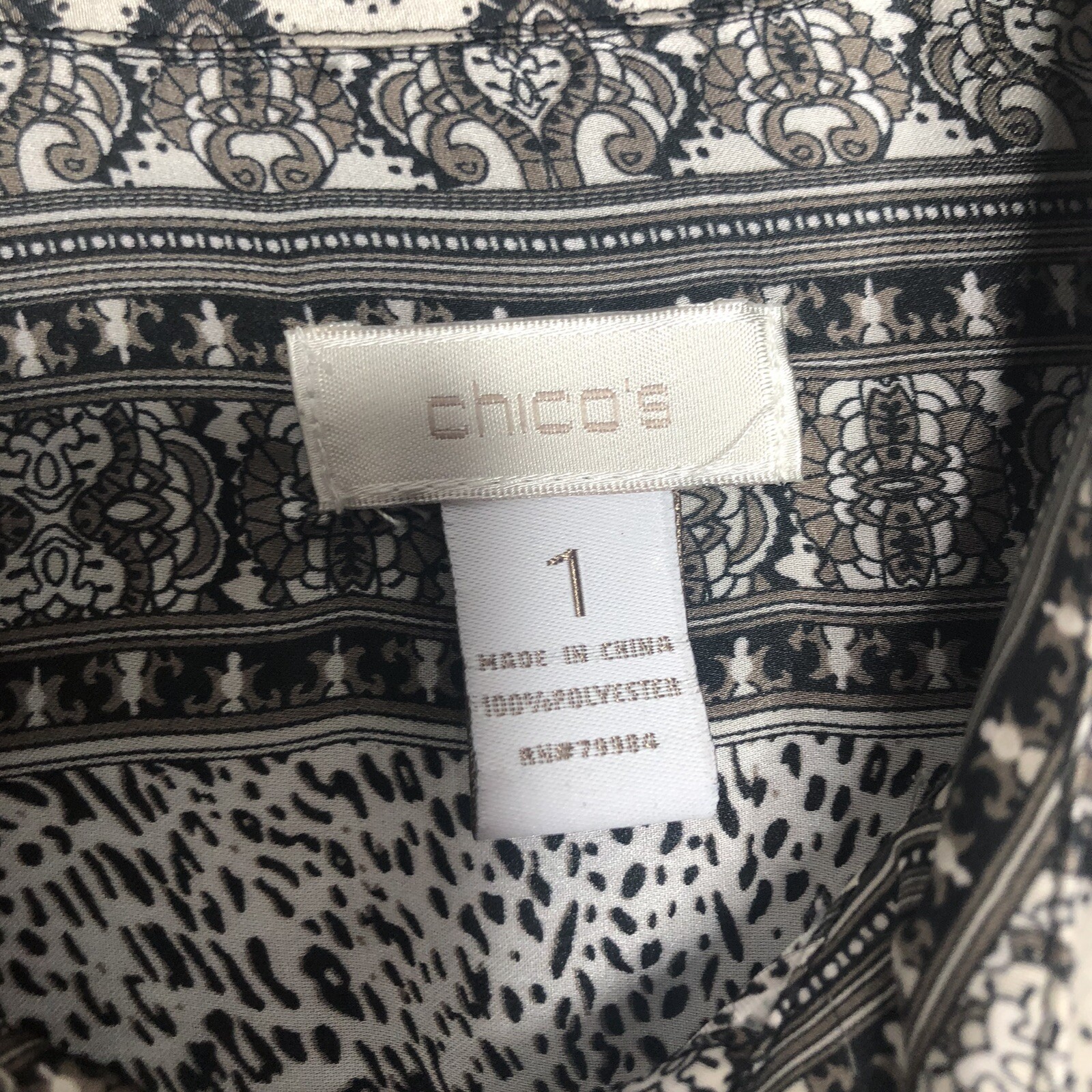 Chicos Patterned Black White Button Up Women’s Si… - image 5