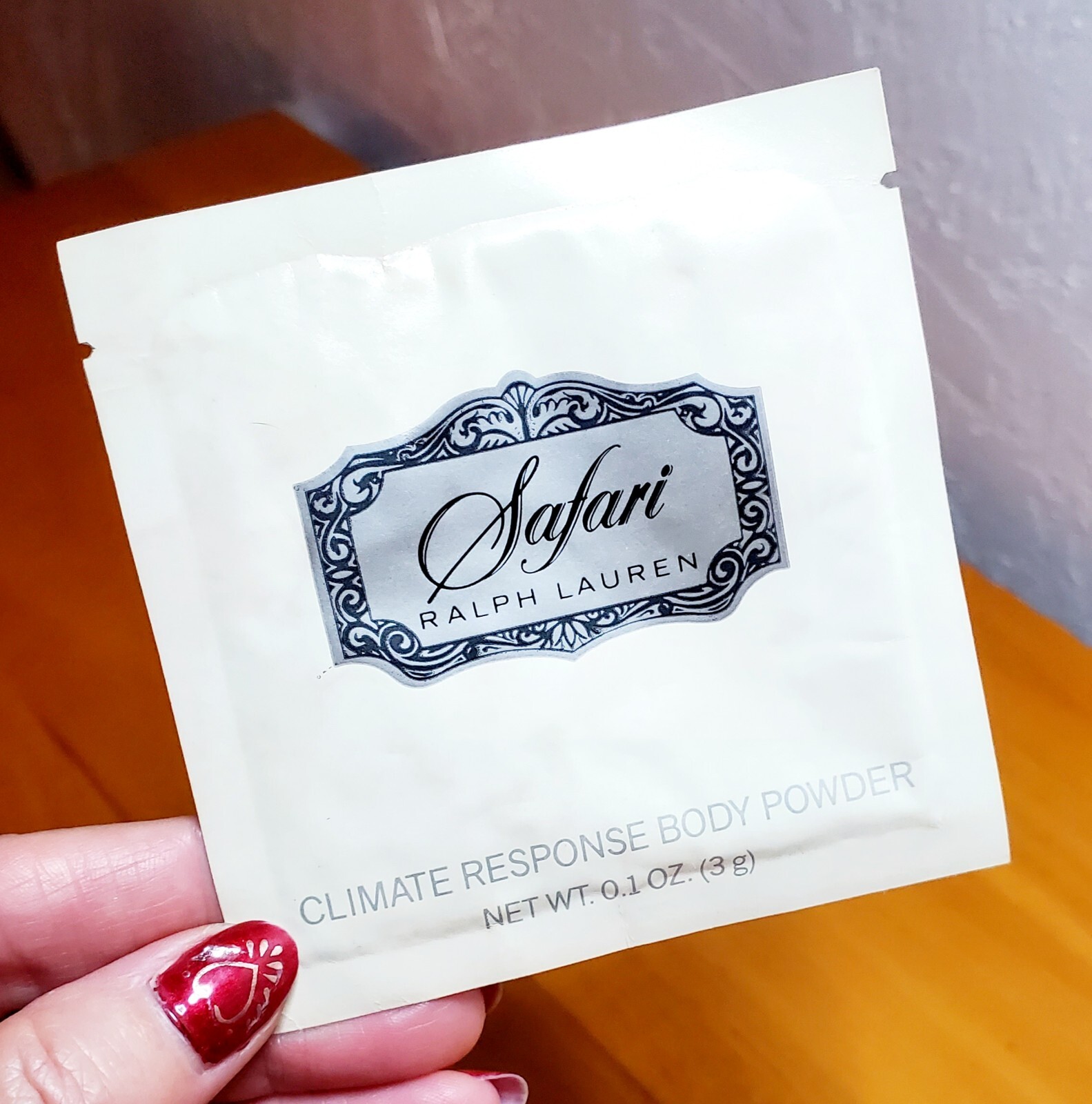 Safari (Vintage) by Ralph Lauren 0.1 oz Climate Response Body Powder ...
