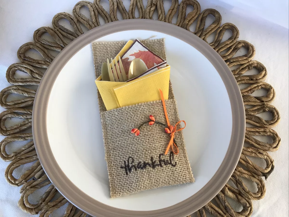 Plate napkin and utensil holder 2025