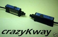 KEYENCE FS2-60 FIBER OPTIC PHOTOELECTRIC AMPLIFIERS (SET OF 2) USED CONDITION
