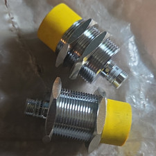 (2)Turck NI15-M30-AN6X-H1141 Inductive Proximity Sensor M30 15mm DC Analog