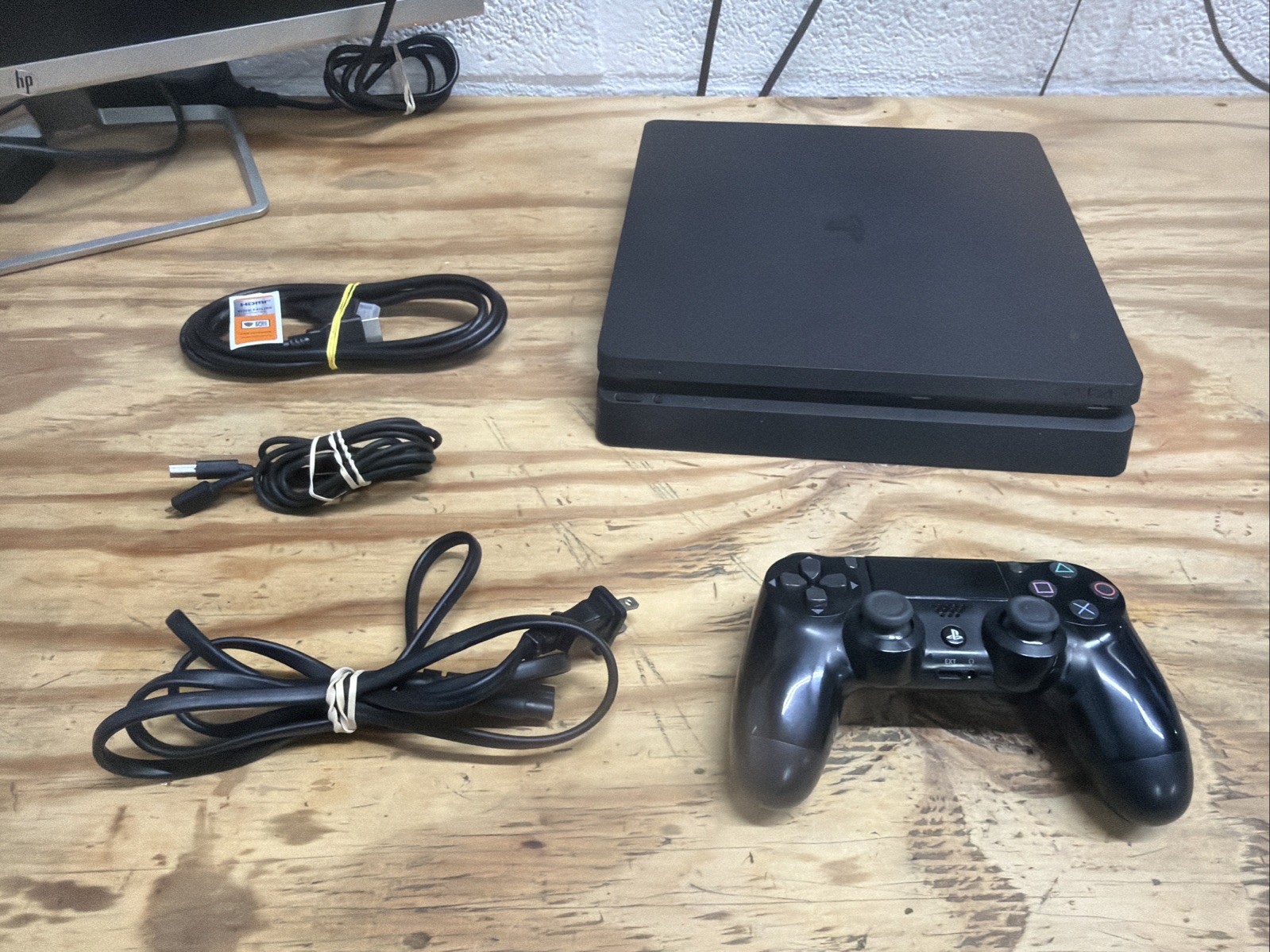 Sony PlayStation4 Slim 1TB Console Bundle with Controller & Cables  Clean & Test