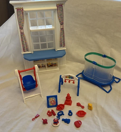 VINTAGE BARBIE NAP N PLAY NURSERY PLAYSET