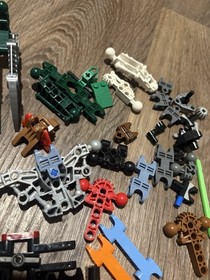 LEGO Bionicle 2006: Piraka Set Of 2 Spines And Incomplete Sets