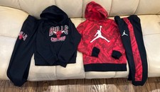 Boys Air Jordan Sweatsuit Chicago Bulls Sweatsuit 2 Sets: 4 Pieces size 5/6