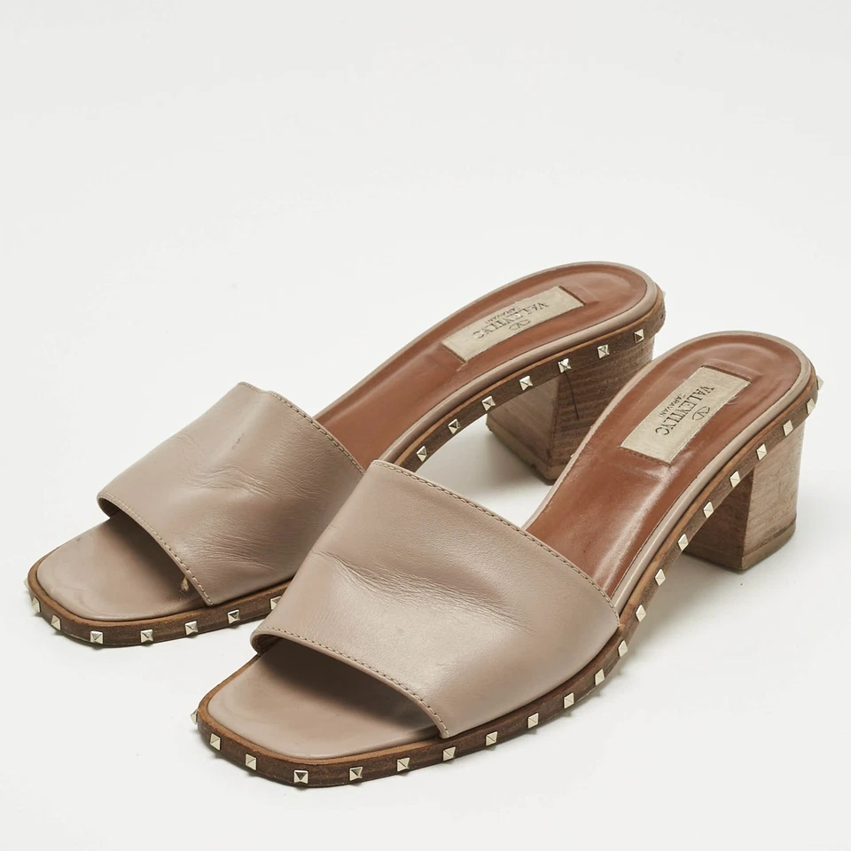 Sandalias Rockstud de cuero beige Valentino talla 38 Foto 2 de 4