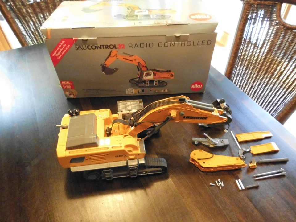 SIKU CONTROL 32 Liebherr R980 SME Raupenbagger 6740 mit OVP - Bild 3 von 4