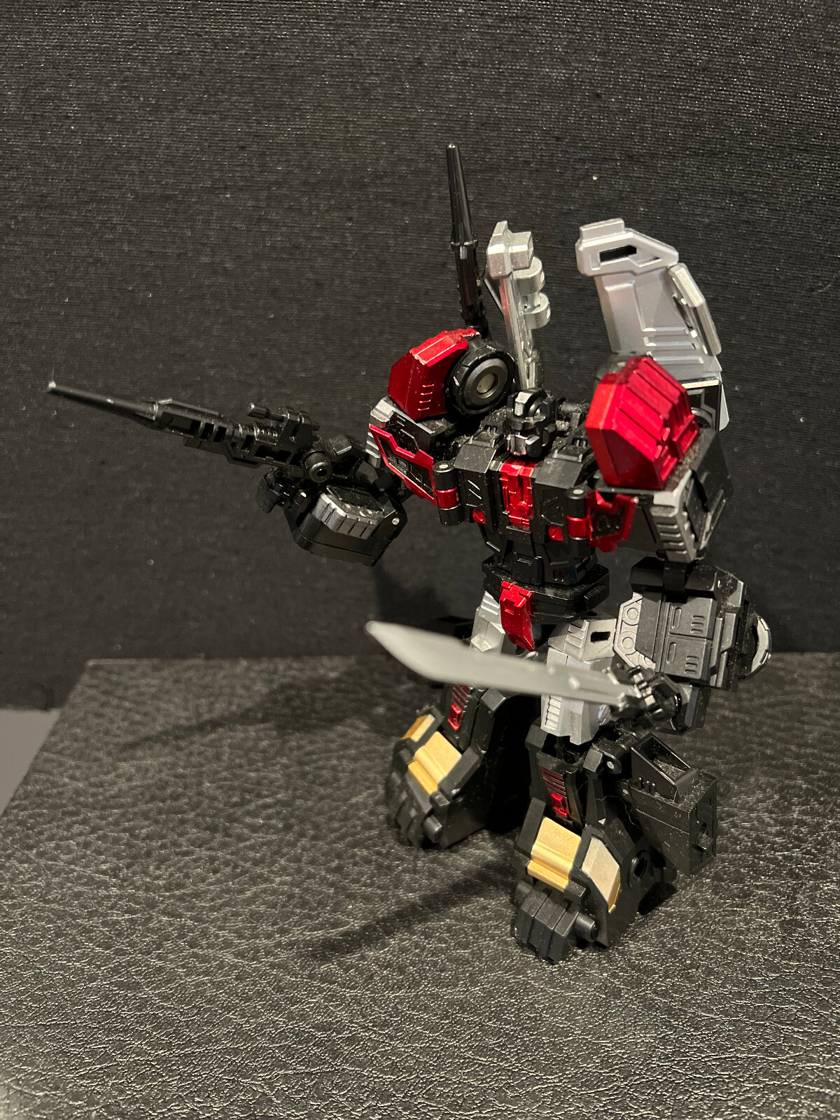 Picture 4 of 5