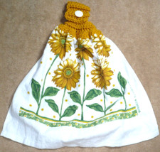 1 Crochet Top Hanging Kitchen Towel Flowers Sunflowers five stalks, Single gold